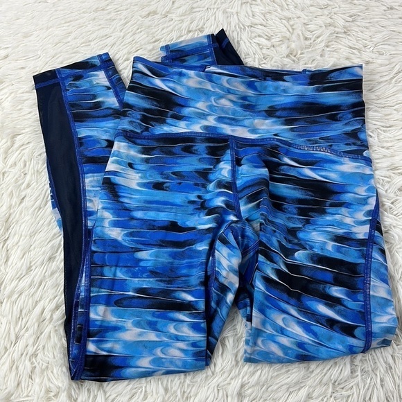 🔥$SALE$🔥 Lululemon Train Times 7/8 Pant *25" Tidal Multi / True Navy - Picture 1 of 5